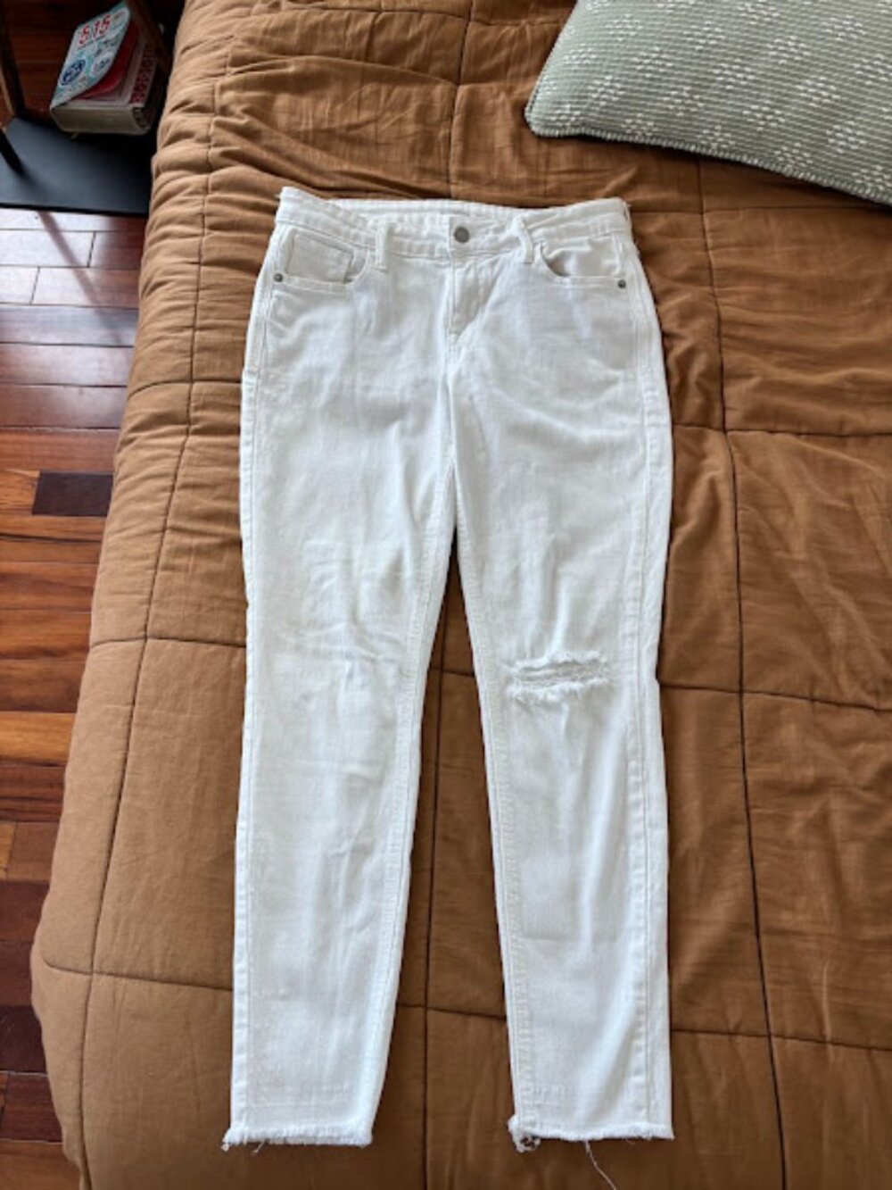 old navy rockstar super skinny white jeans distressed